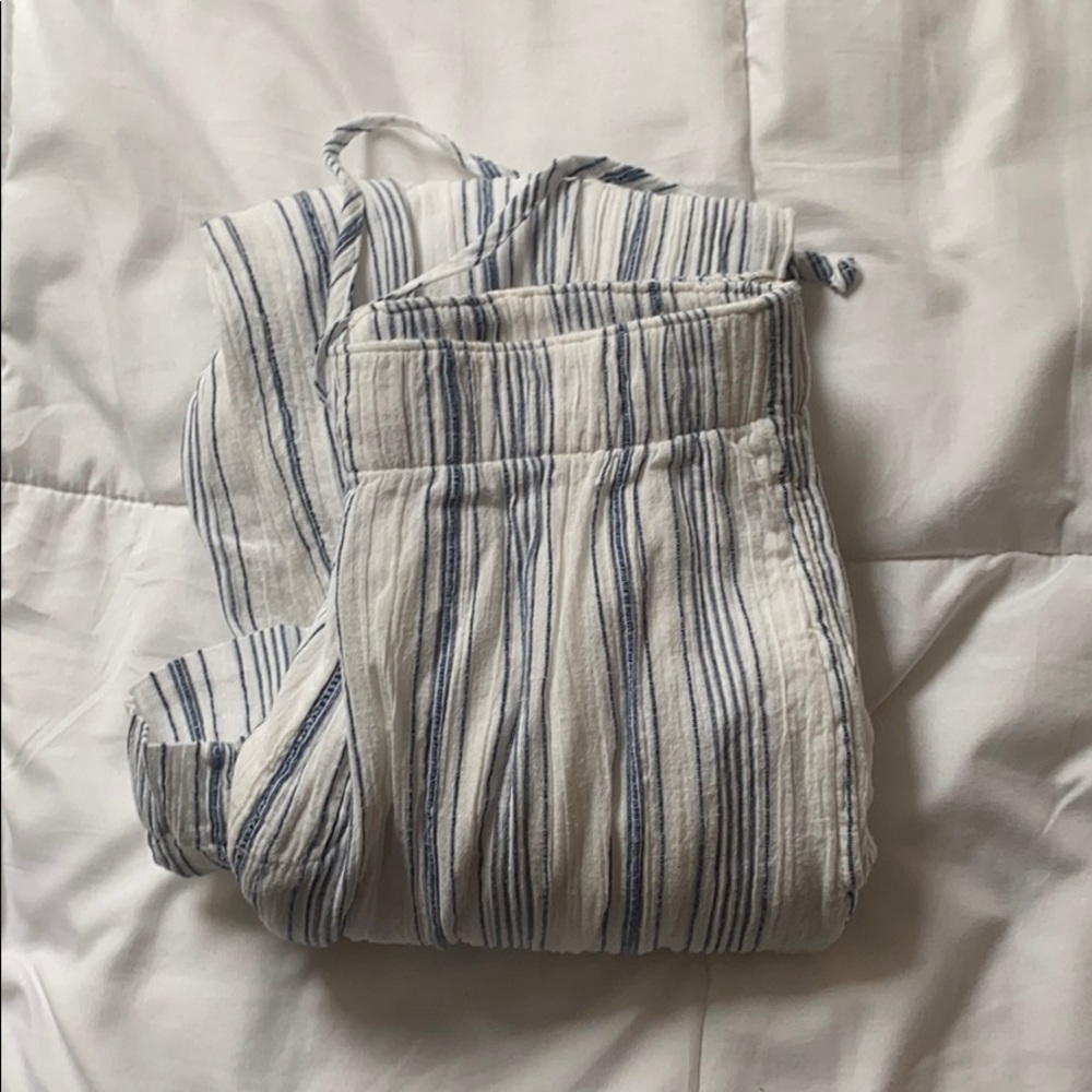 my favorite breezy beach pants